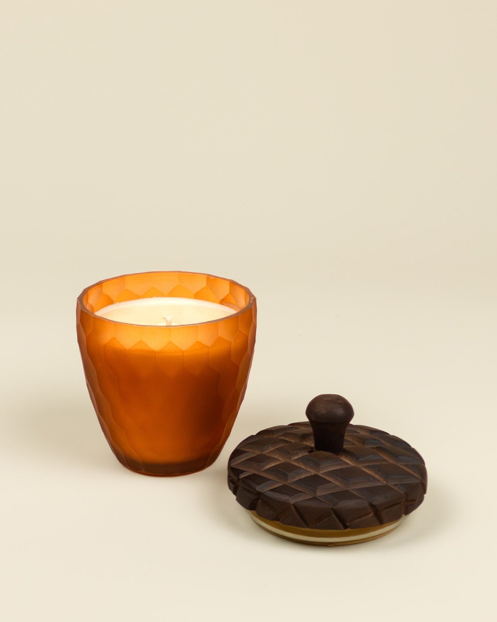 Candela autunnale all’arancia con tappo ghianda