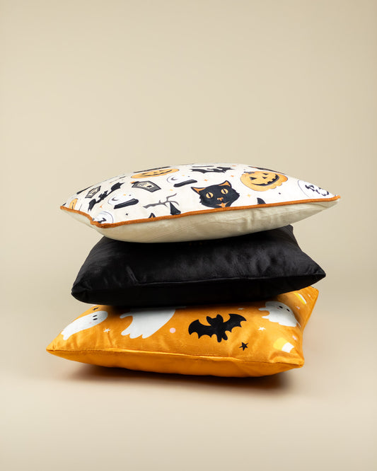Cuscino decorativo con stampa di gatto nero, zucca e pipistrelli