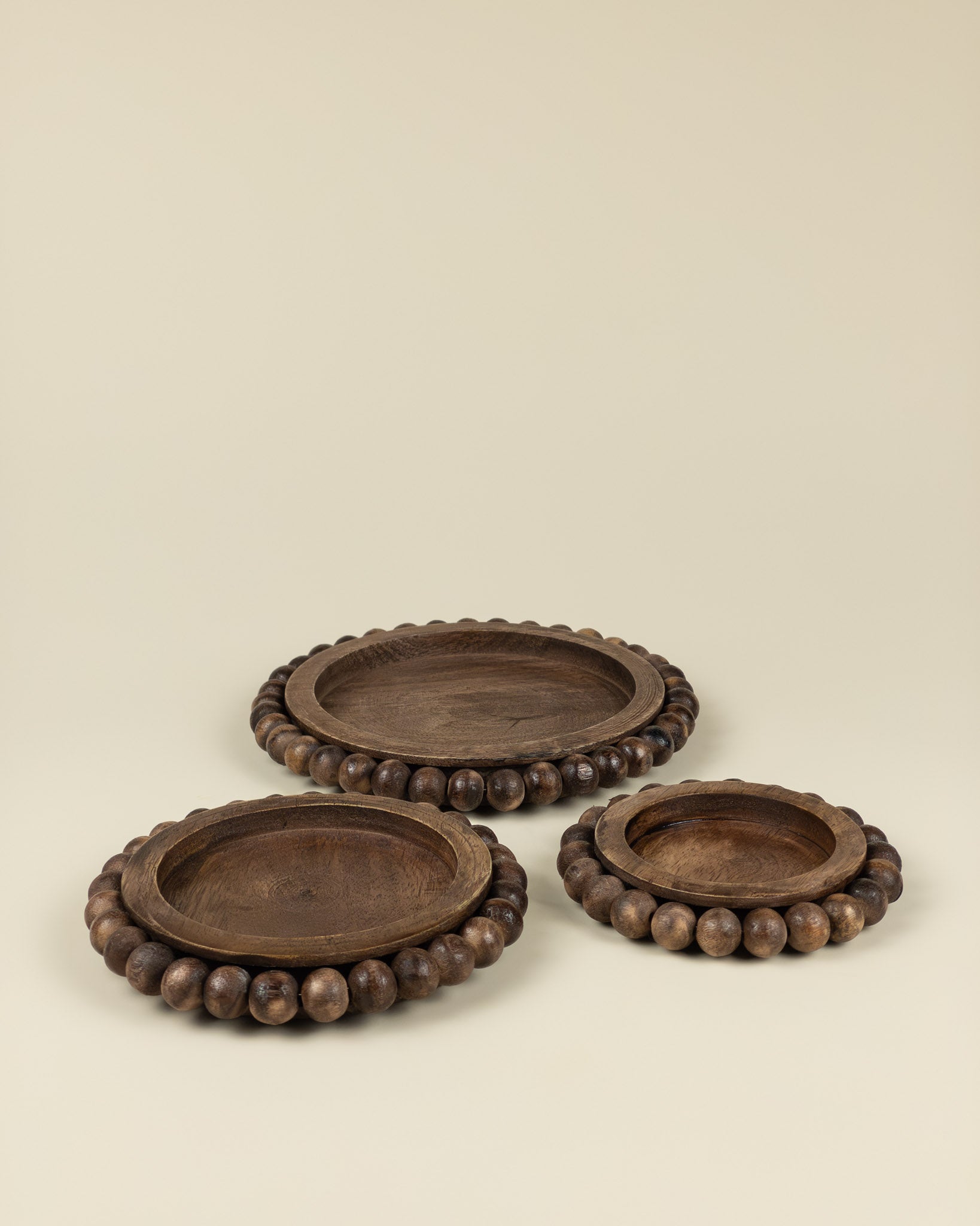 Set 3 portacandele in legno di mango con perline