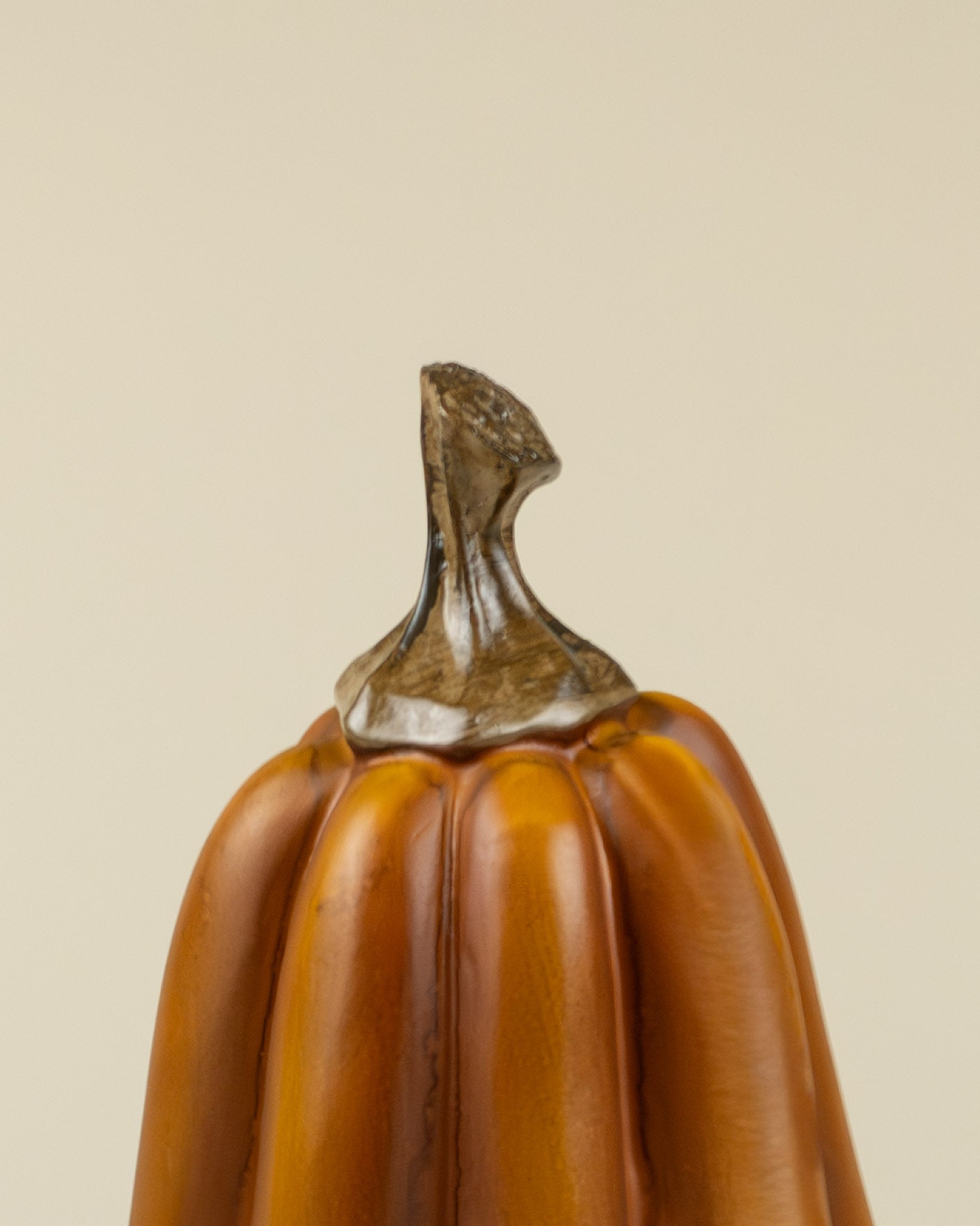 Zucca decorativa arancione oblunga